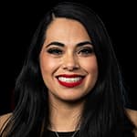 Mayra Flores